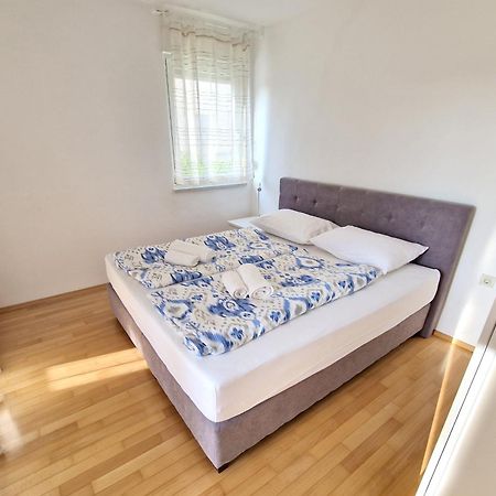 Apartments Vedran 푸나트 외부 사진