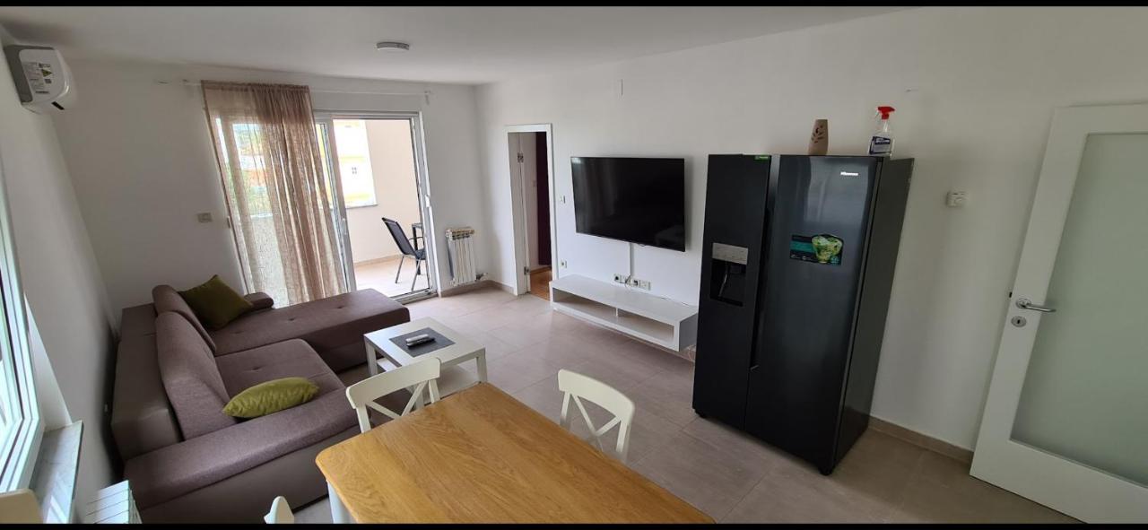 Apartments Vedran 푸나트 외부 사진
