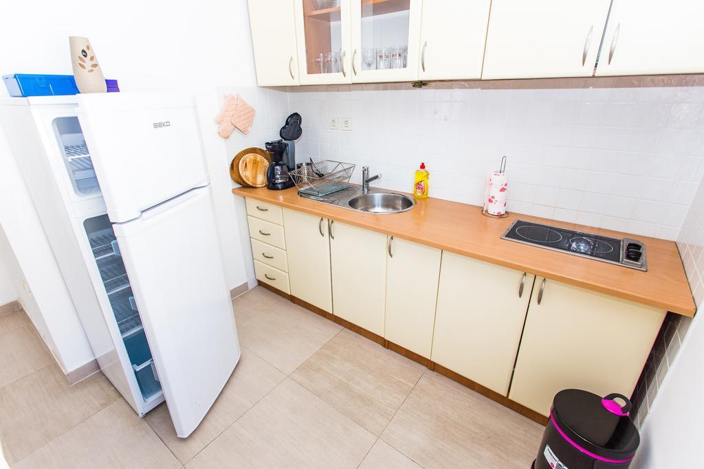 Apartments Vedran 푸나트 외부 사진